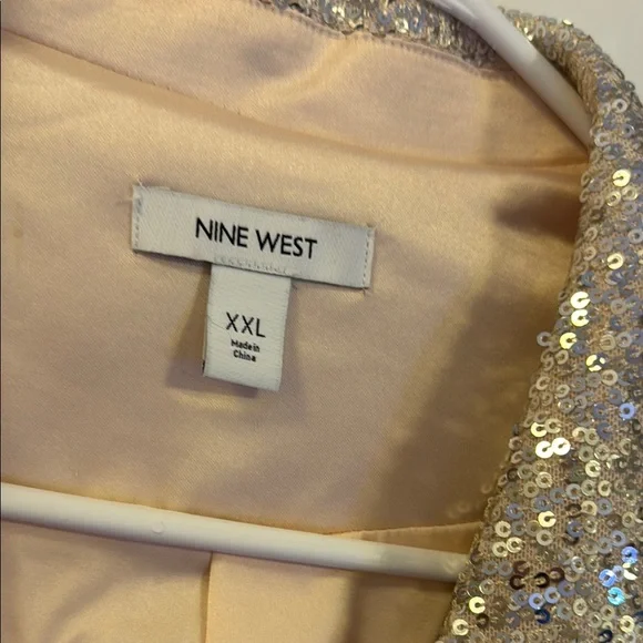 Gold Sequin Blazer - Picture 2 of 4